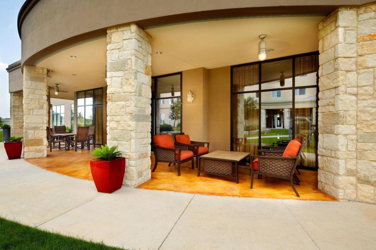 Courtyard By Marriott San Antonio Six Flags At The Rim Exterior foto