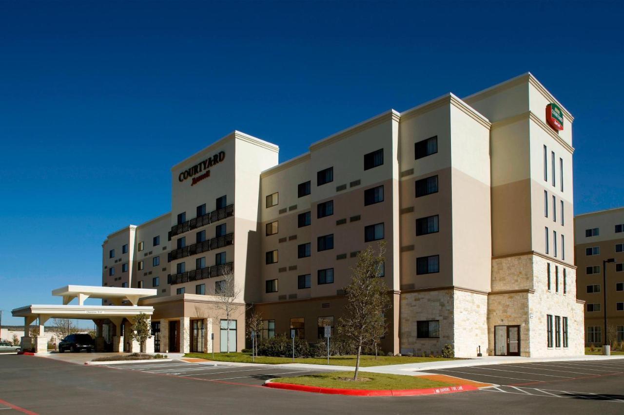 Courtyard By Marriott San Antonio Six Flags At The Rim Exterior foto