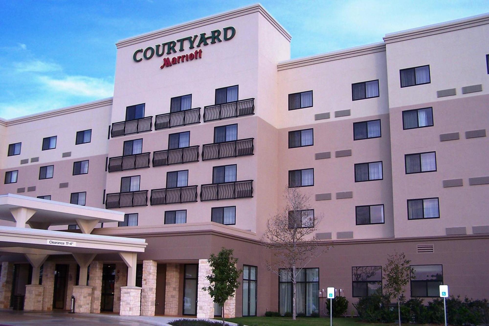 Courtyard By Marriott San Antonio Six Flags At The Rim Exterior foto