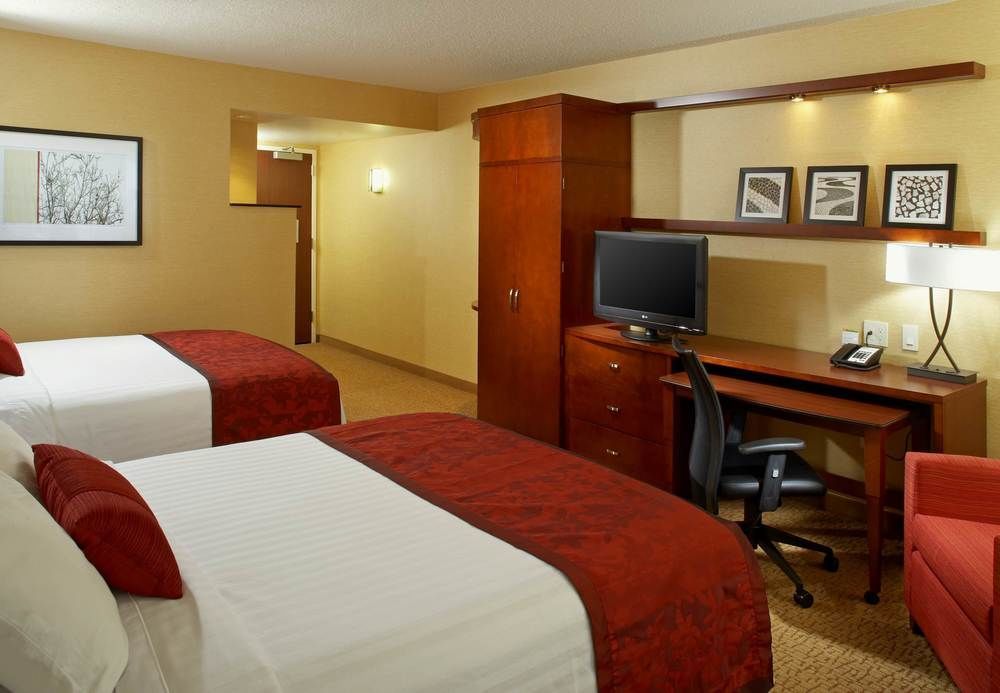 Courtyard By Marriott San Antonio Six Flags At The Rim Quarto foto